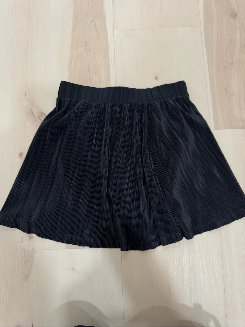 EUC ALO Yoga Micro Plisse Tennis Skirt Skort Black Women's XS *See Measurements